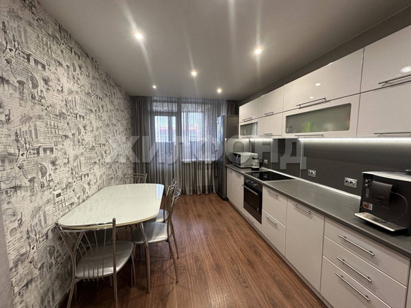 
   Продам 1-комнатную, 44 м², Ленская ул, 31

. Фото 3.
