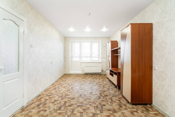 
   Продам 1-комнатную, 35.6 м², Заречная 1-я ул, 55

. Фото 2.