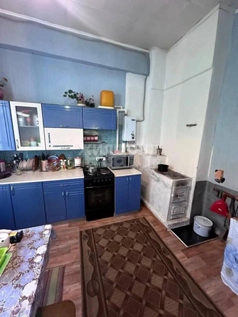 
   Продам 2-комнатную, 60 м², Пекарского ул, 16

. Фото 2.