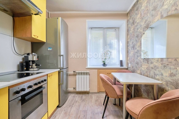 
   Продам 2-комнатную, 46.4 м², Киевская ул, 96

. Фото 2.