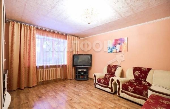 
   Продам 2-комнатную, 52.7 м², Октябрьская ул, 91а

. Фото 9.