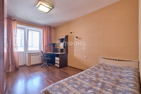 
   Продам 3-комнатную, 79.6 м², Сибирская ул, 111Б

. Фото 10.