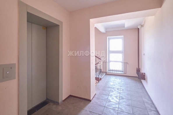 
   Продам 3-комнатную, 82.4 м², Сибирская ул, 115

. Фото 17.