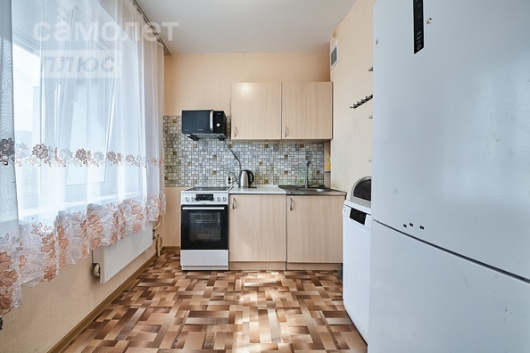 
   Продам 1-комнатную, 34.9 м², Дизайнеров ул, 13

. Фото 4.