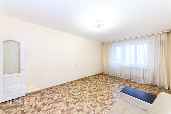 
  Сдам в аренду 3-комнатную квартиру, 76 м², Томск

. Фото 1.