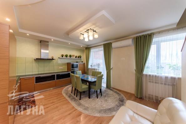 
   Продам 5-комнатную, 164.7 м², 79 Гвардейской Дивизии ул, 24

. Фото 16.