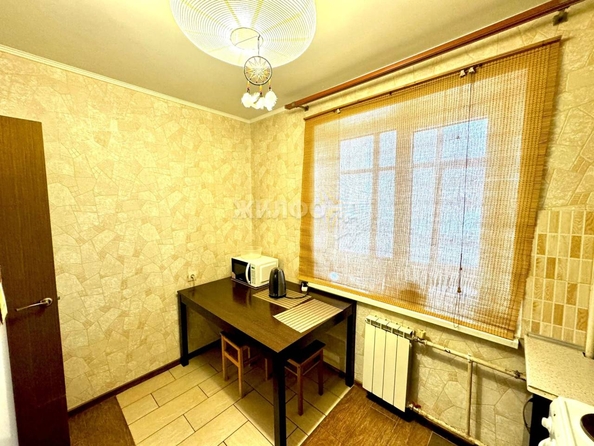 
   Продам 1-комнатную, 35.6 м², Елизаровых ул, 48/9

. Фото 4.