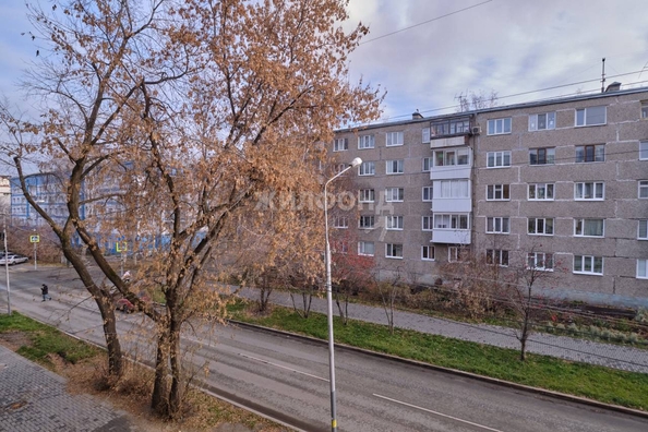 
   Продам 2-комнатную, 43.8 м², Олега Кошевого ул, 73

. Фото 11.