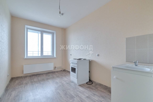 
   Продам 2-комнатную, 52.9 м², Петра Федоровского ул, 10

. Фото 9.