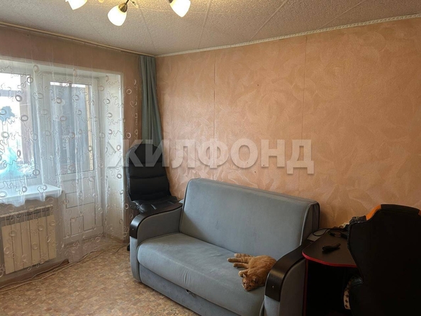
   Продам 3-комнатную, 51.4 м², Алтайская ул, 105

. Фото 5.