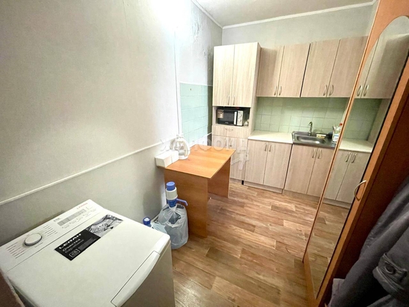 
   Продам секционку, 15 м², Алтайская ул, 163Б

. Фото 3.