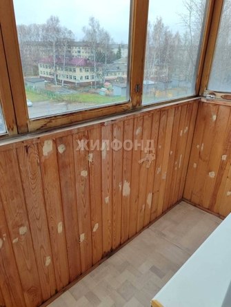 
   Продам 1-комнатную, 30.5 м², Ленина ул, 72

. Фото 8.