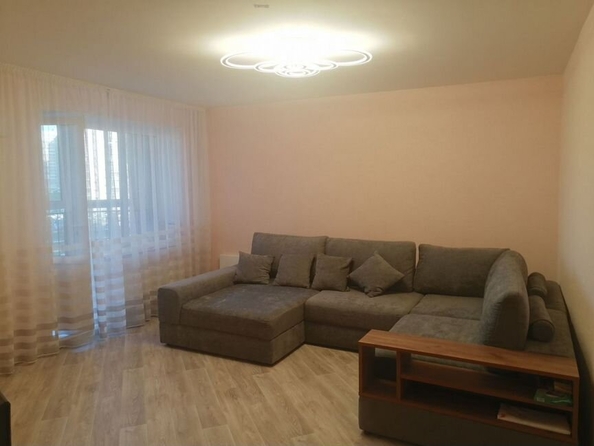 
  Продается 2-комн. квартира, 63 м², ЖК Южные Ворота, Королёва дом 12
. Фото 9.