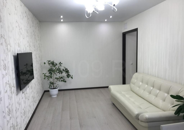 
  Продается 2-комн. квартира, 44.8 м², Кирова пр-кт, д. 64
. Фото 1.
