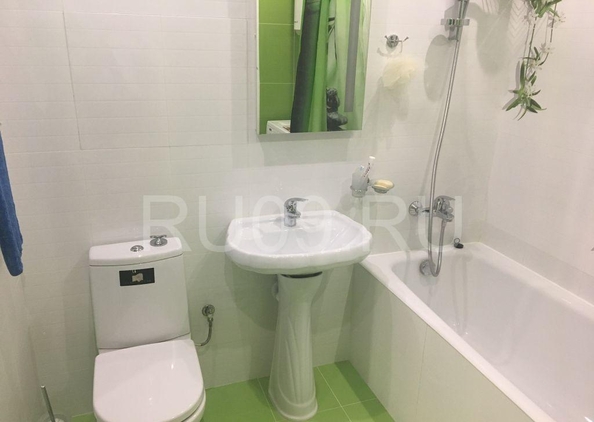 
  Продается 2-комн. квартира, 44.8 м², Кирова пр-кт, д. 64
. Фото 6.