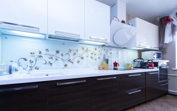 
  Продается 4-комн. квартира, 121.8 м², Соляной пер, д. 17
. Фото 8.