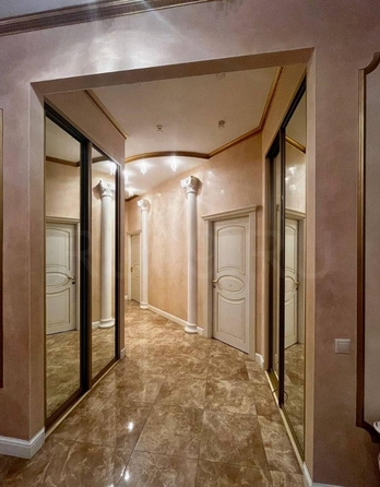 
  Продается 4-комн. квартира, 205.3 м², Карла Маркса ул, д. 11а
. Фото 3.
