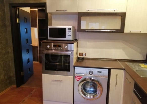 
  Продается 2-комн. квартира, 67 м², Ивана Черных ул, д. 14
. Фото 8.