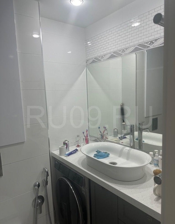 
  Продается 2-комн. квартира, 58 м², Дизайнеров ул, д. 3
. Фото 6.
