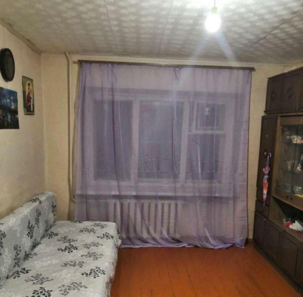 
   Продам 1-комнатную, 18.2 м², Героев Чубаровцев ул, 30

. Фото 14.