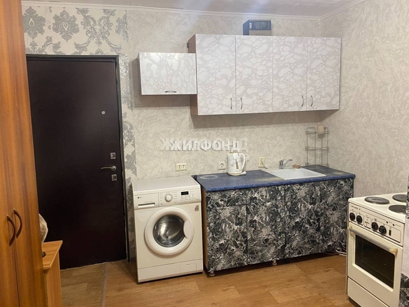 
   Продам студию, 13 м², Сергея Лазо ул, 16/2

. Фото 2.