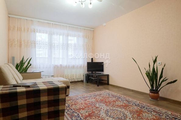 
   Продам 3-комнатную, 60.1 м², Обручева ул, 12Б

. Фото 2.