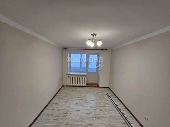 
   Продам 1-комнатную, 38 м², Мельничная ул, 45а

. Фото 18.