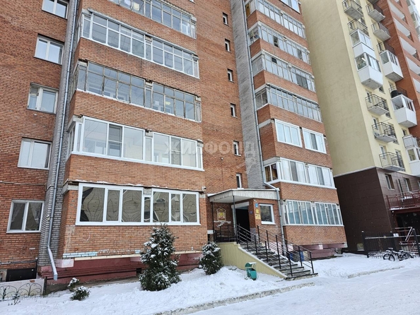 
   Продам 1-комнатную, 38 м², Мельничная ул, 45а

. Фото 20.