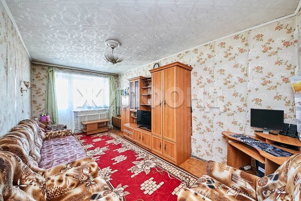 
   Продам 1-комнатную, 30.2 м², Ленина ул, 1

. Фото 1.