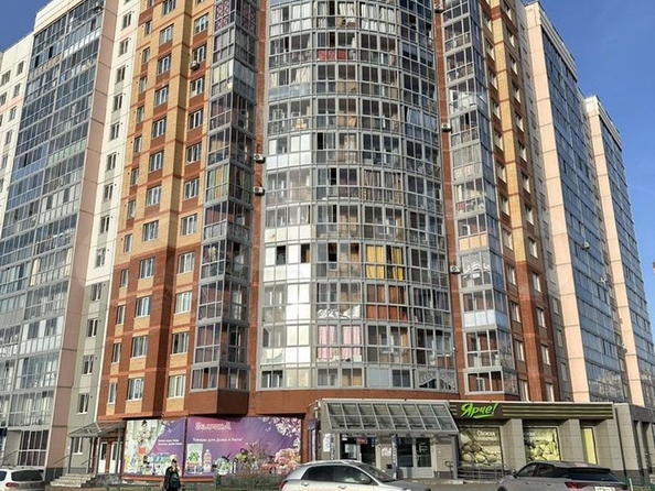 
   Продам 1-комнатную, 43.7 м², Виталия Грачёва ул, 1

. Фото 16.