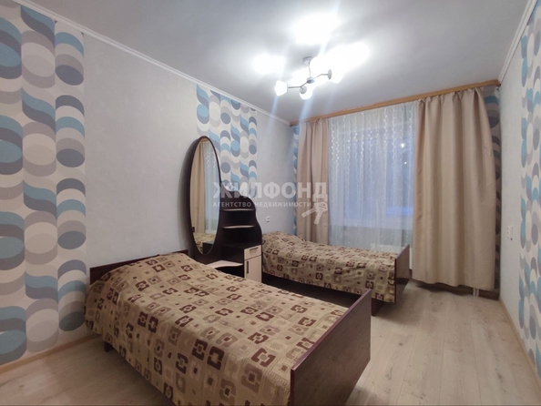 
  Сдам в аренду 2-комнатную квартиру, 54 м², Томск

. Фото 1.