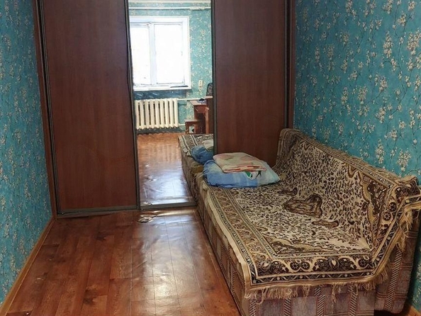 
   Продам 2-комнатную, 42 м², Киевская ул, 101

. Фото 2.