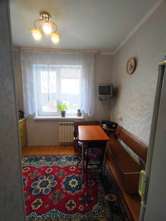 
   Продам 2-комнатную, 54 м², Елизаровых ул, 74

. Фото 5.