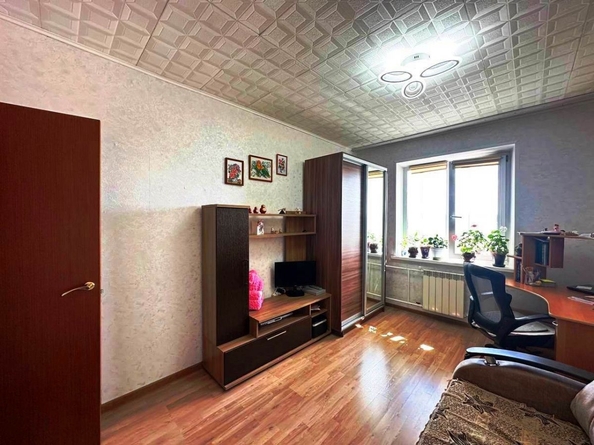 
   Продам 2-комнатную, 54 м², Елизаровых ул, 74

. Фото 8.