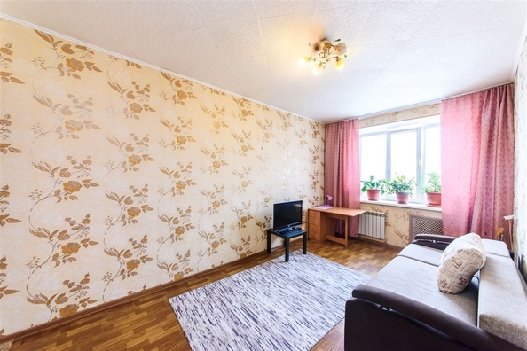 
   Продам 1-комнатную, 35 м², Елизаровых ул, 51

. Фото 1.