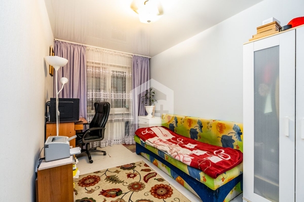 
   Продам 3-комнатную, 59.2 м², Елизаровых ул, 23/2

. Фото 5.