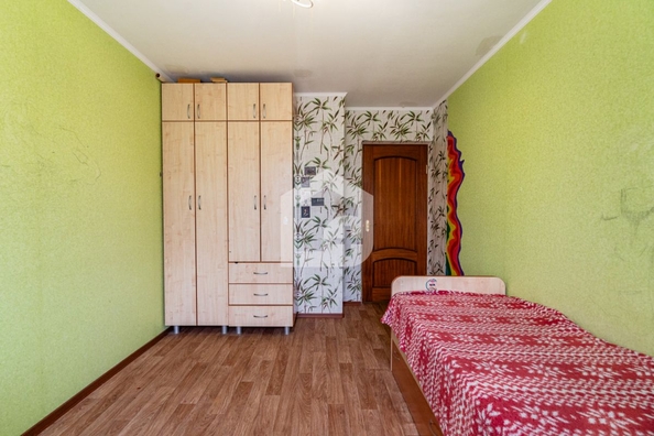 
   Продам 4-комнатную, 76.6 м², Академический мкр, 11

. Фото 4.