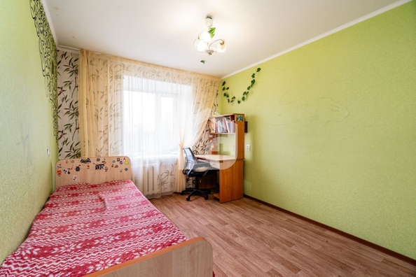 
   Продам 4-комнатную, 76.6 м², Академический мкр, 11

. Фото 5.