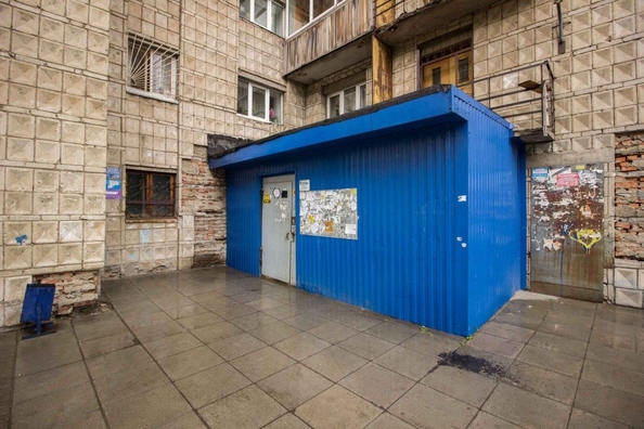 
   Продам 1-комнатную, 18 м², Сергея Лазо ул, 16/1

. Фото 1.