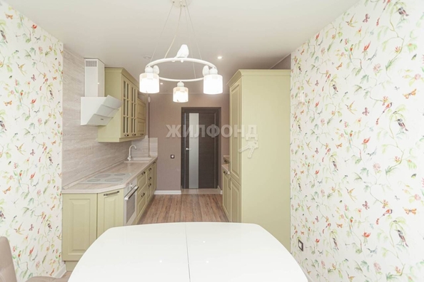 
   Продам 3-комнатную, 72.9 м², Солнечная ул, 7Б

. Фото 7.