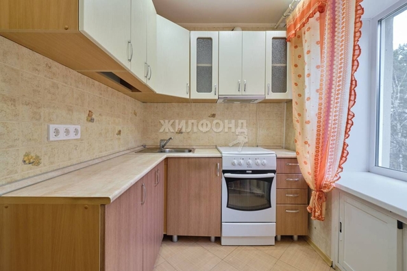 
   Продам 2-комнатную, 48.7 м², Парковая ул, 3

. Фото 3.