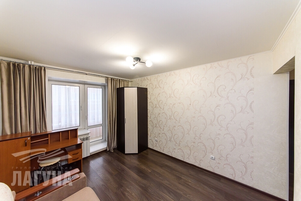 
   Продам 1-комнатную, 29 м², Льва Толстого ул, 38г

. Фото 10.