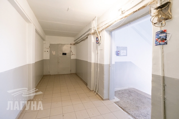 
   Продам 1-комнатную, 35 м², Елизаровых ул, 51

. Фото 2.