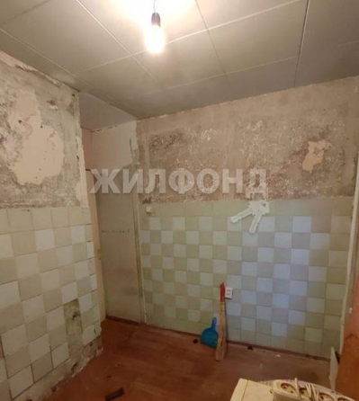 
   Продам 4-комнатную, 58 м², Ференца Мюнниха ул, 30

. Фото 6.