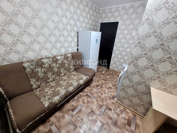 
  Сдам в аренду 1-комнатную квартиру, 11 м², Томск

. Фото 3.