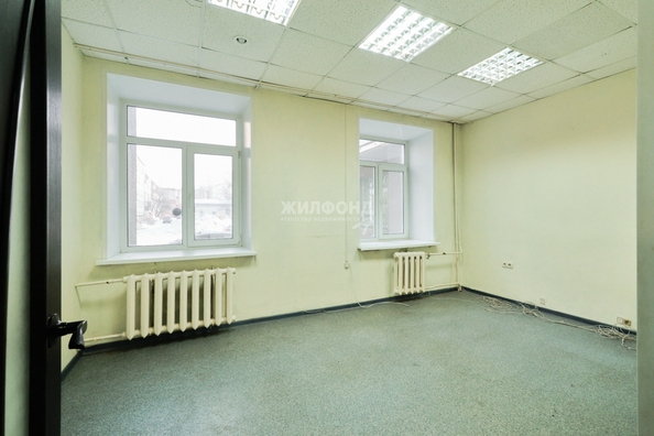 
   Продам помещение свободного назначения, 180 м², Мокрушина ул, 1

. Фото 5.