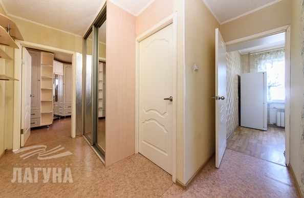 
   Продам 2-комнатную, 42.7 м², Артема ул, 19

. Фото 7.