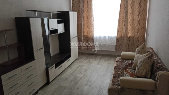 
  Сдам в аренду 1-комнатную квартиру, 34 м², Томск

. Фото 1.