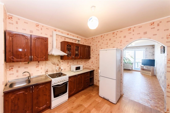 
   Продам 2-комнатную, 49.2 м², Любы Шевцовой ул

. Фото 8.