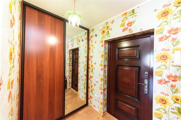 
   Продам 2-комнатную, 49.2 м², Любы Шевцовой ул

. Фото 18.